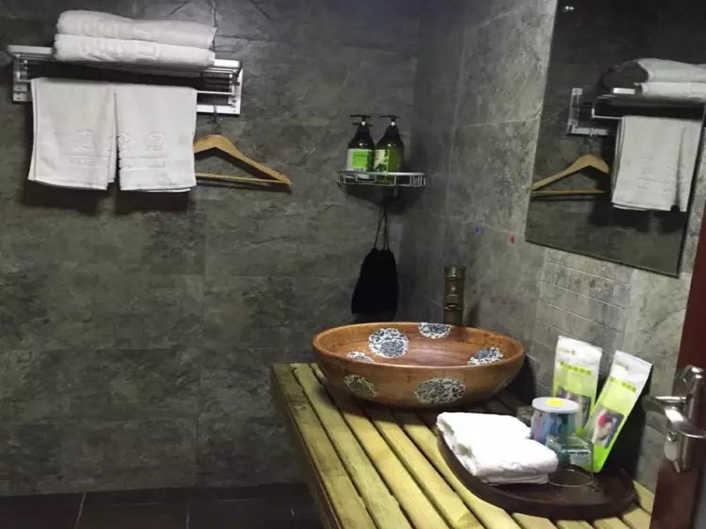 Zhangjiajie Yueranju Hostel Екстериор снимка