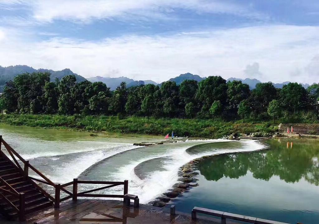 Zhangjiajie Yueranju Hostel Екстериор снимка
